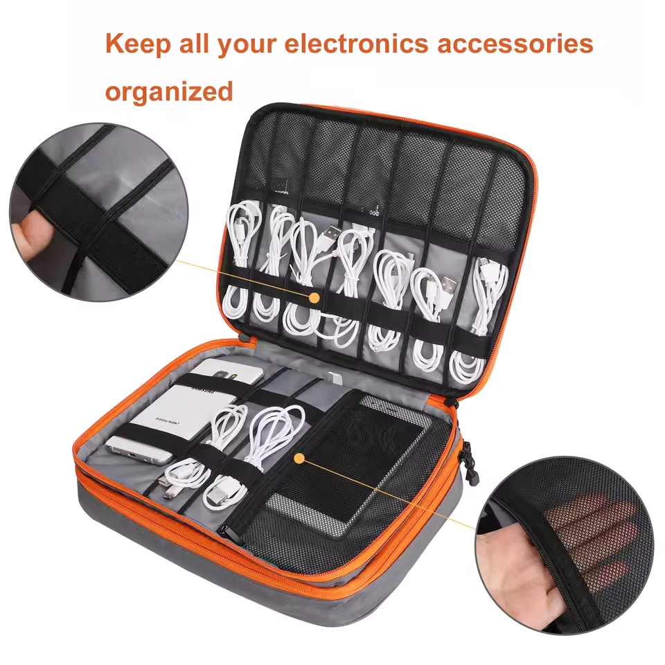 Reistas met dubbele laag voor  - Tech Accessories Organizer recensie en prijs